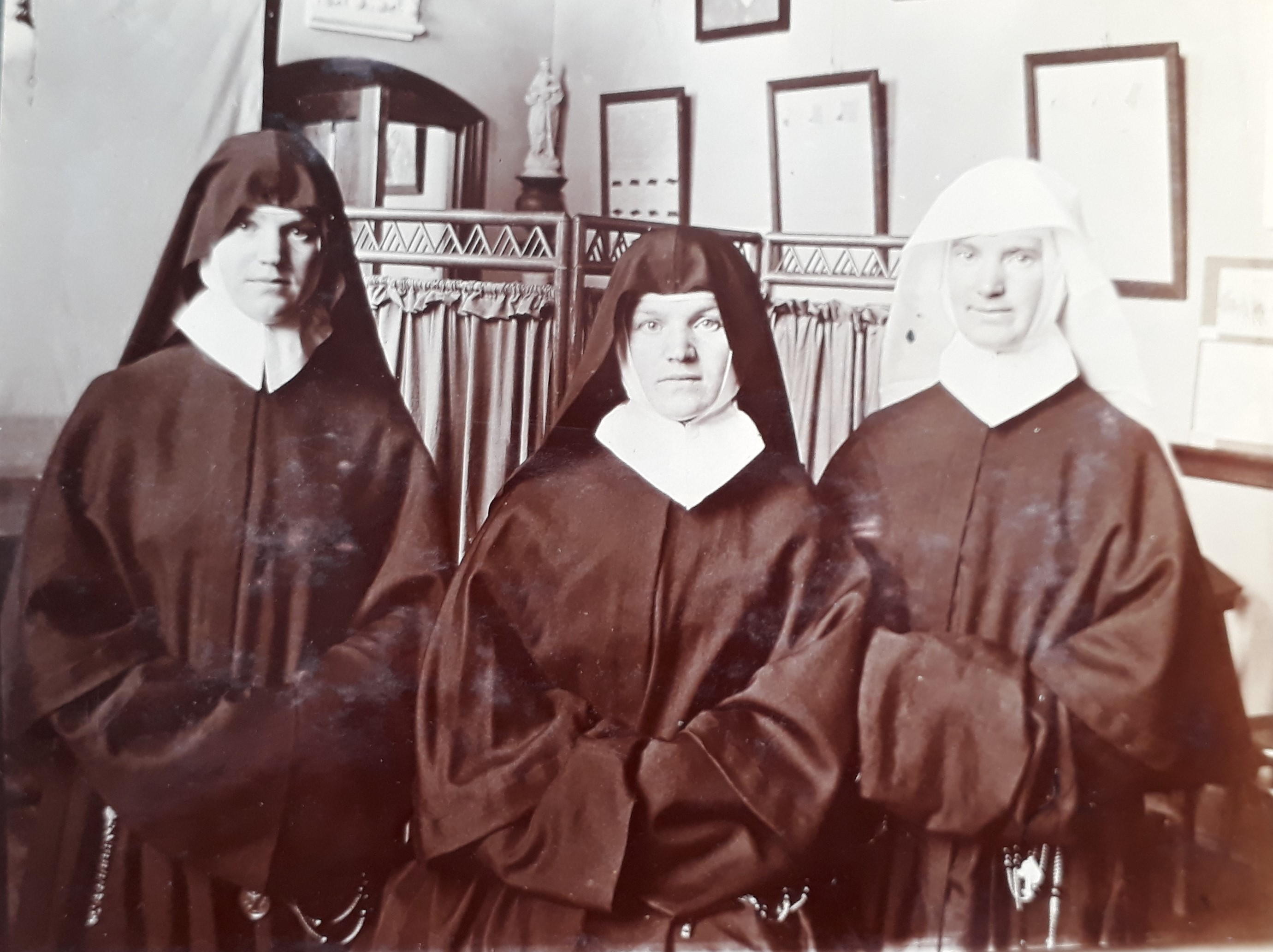 Sister Thérèse, Sister Celestine and Sister St John Eagleton circa 1916